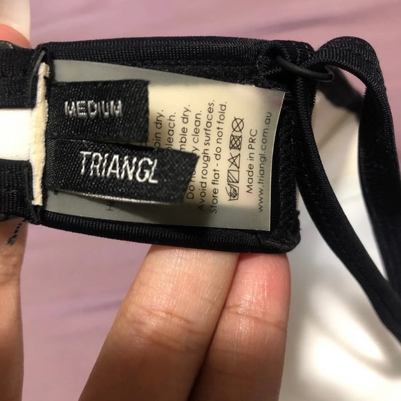 Women’s triangle bikini top - Picture 4 of 6